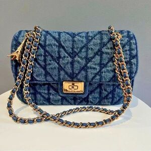 Karl Lagerfeld Paris NEW  Agnes Women's Shoulder Purse Gold Accents Retail $328